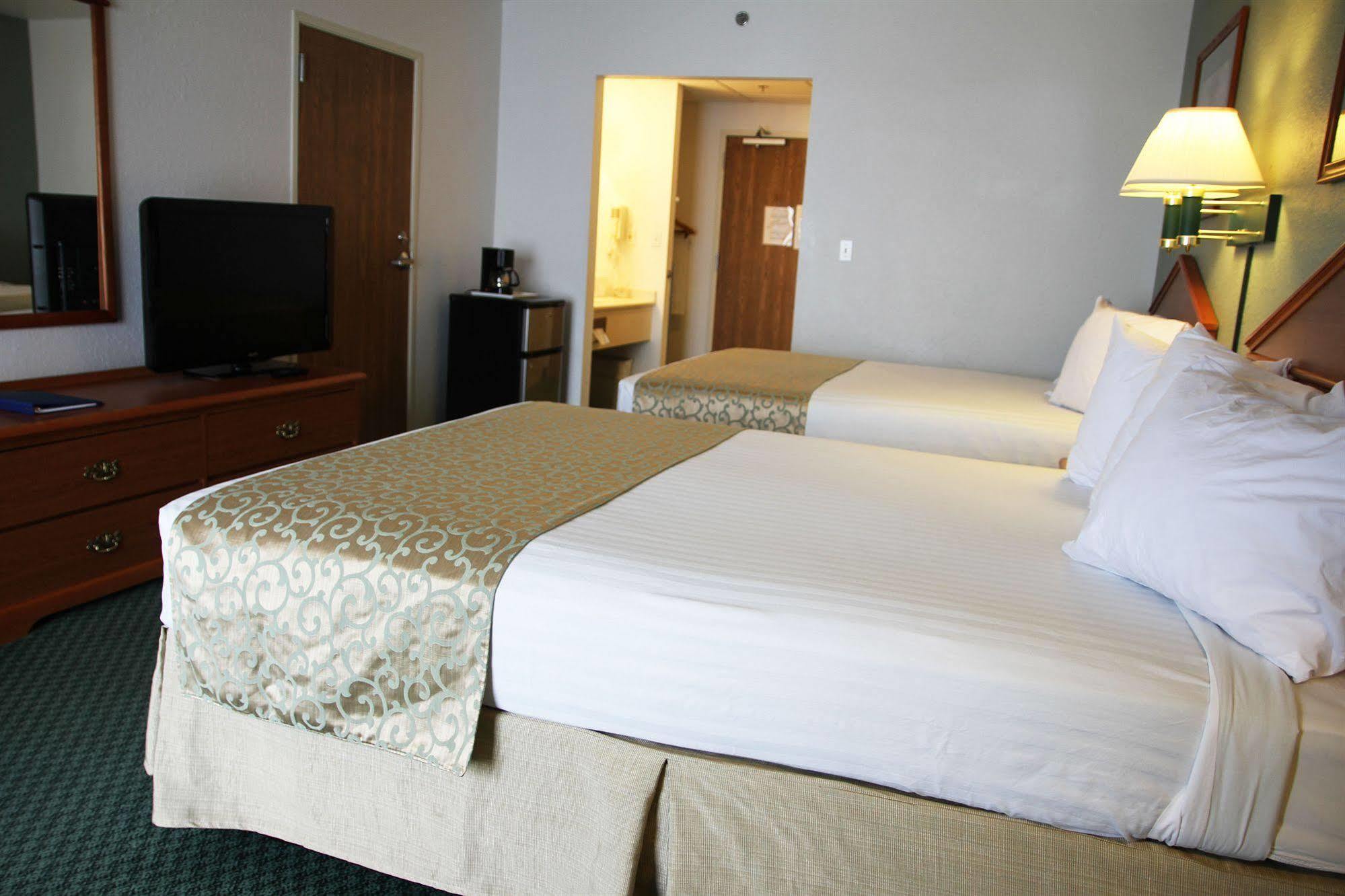 Beachfront Hotel Houghton Lake Luaran gambar