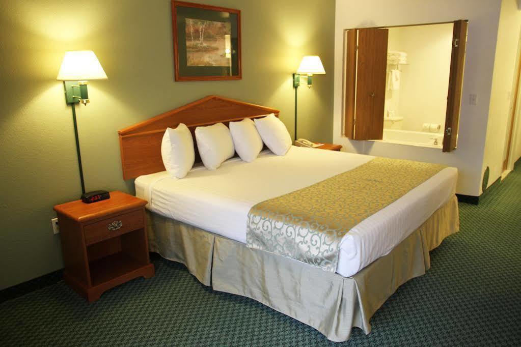 Beachfront Hotel Houghton Lake Luaran gambar